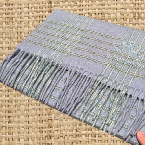 Burberry Scarf - Picture 2 of 4